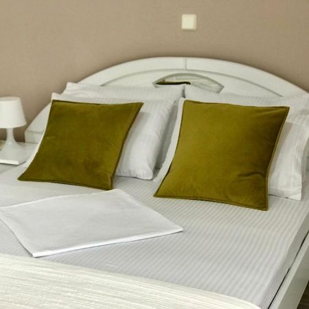 Joy Hotel Saranda Kültér fotó