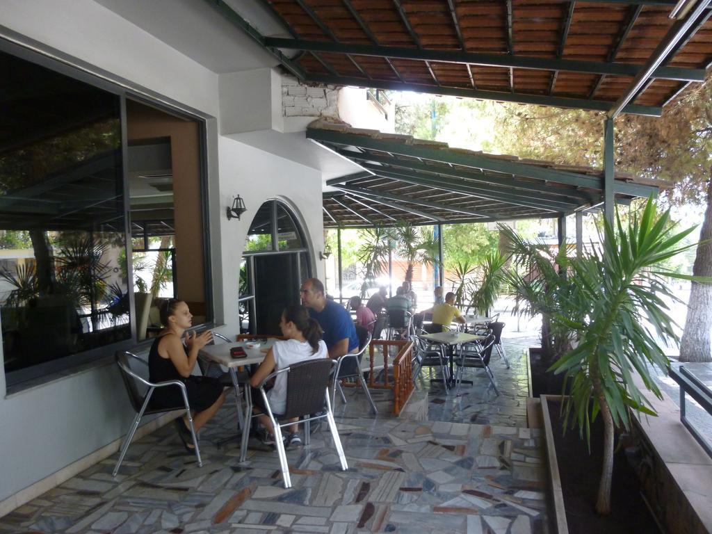 Joy Hotel Saranda Kültér fotó