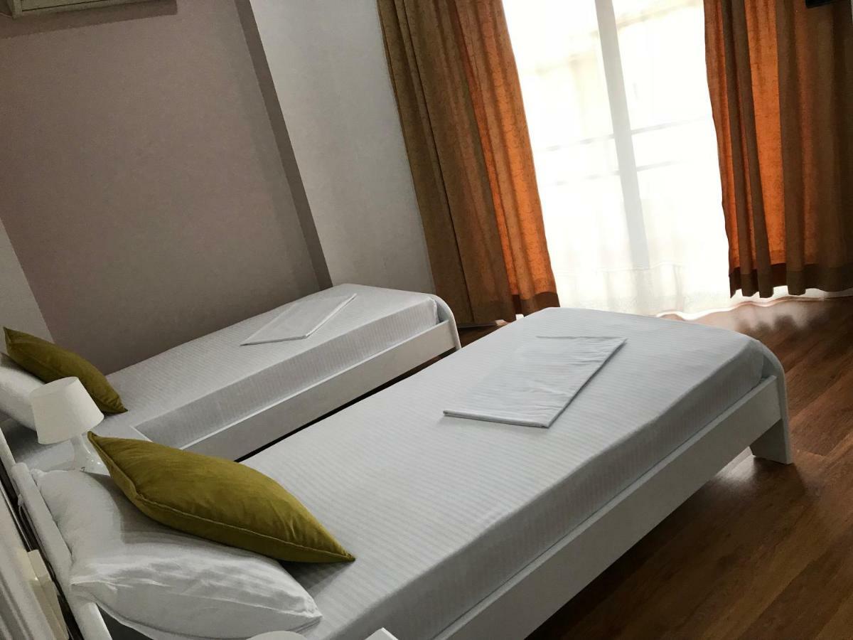 Joy Hotel Saranda Kültér fotó