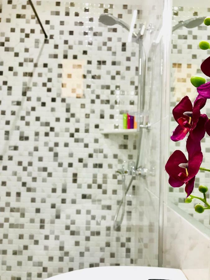 Joy Hotel Saranda Kültér fotó
