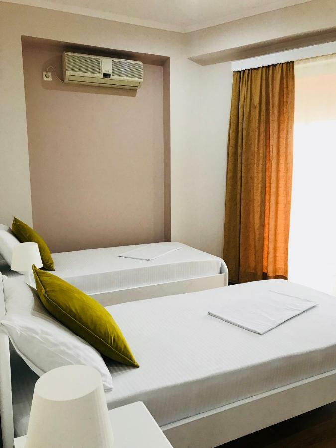 Joy Hotel Saranda Kültér fotó