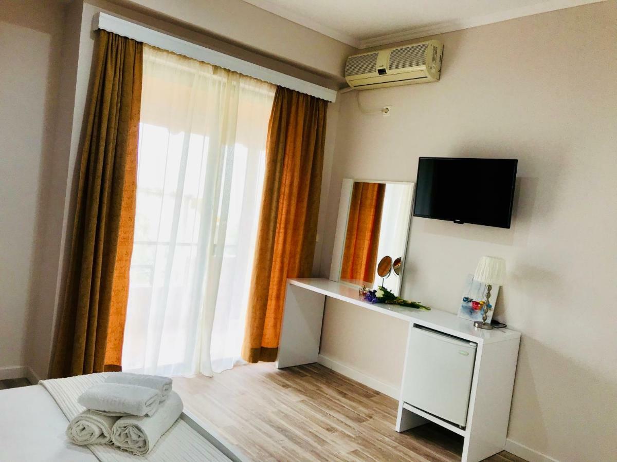 Joy Hotel Saranda Kültér fotó