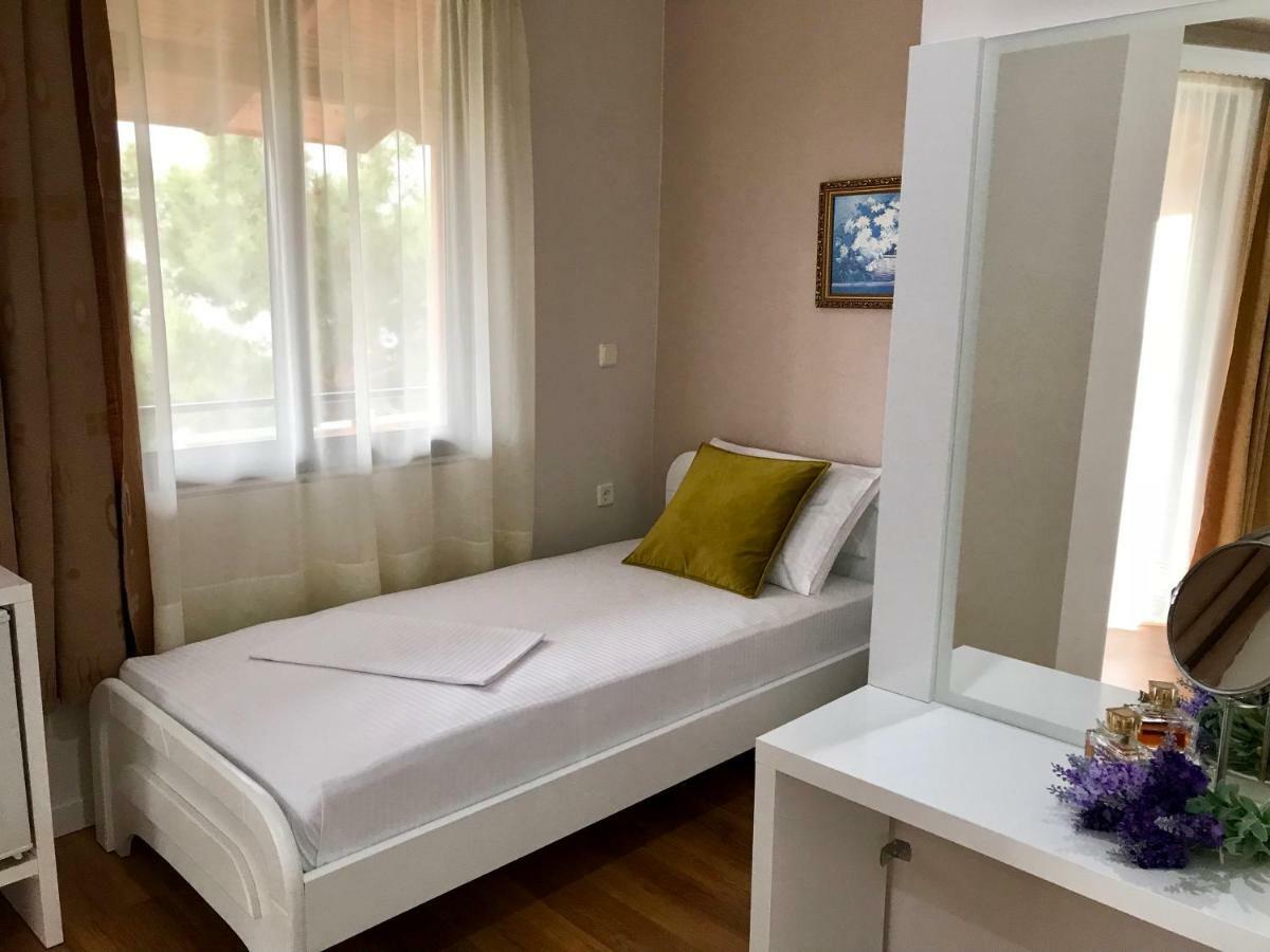 Joy Hotel Saranda Kültér fotó