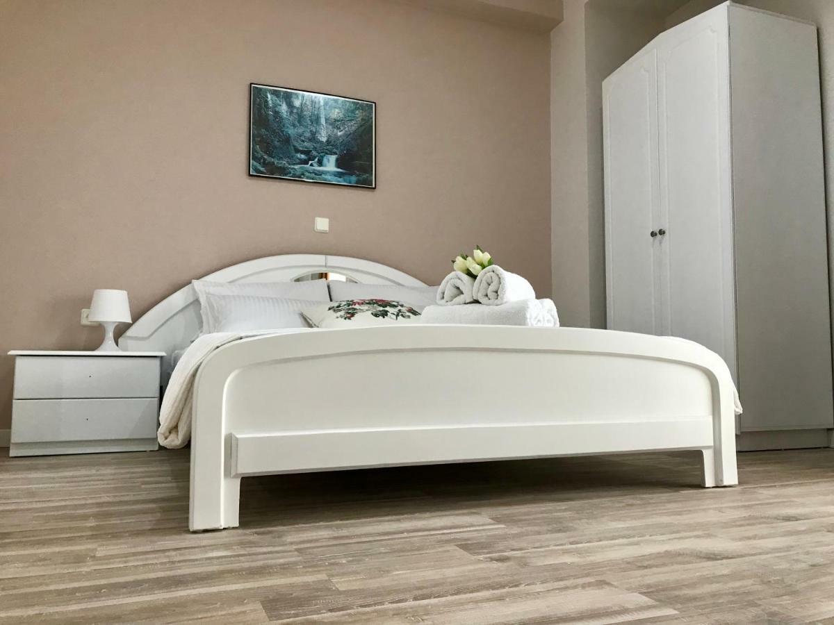 Joy Hotel Saranda Kültér fotó