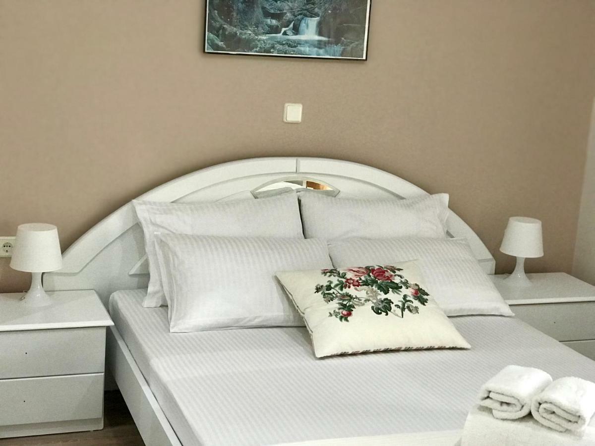 Joy Hotel Saranda Kültér fotó